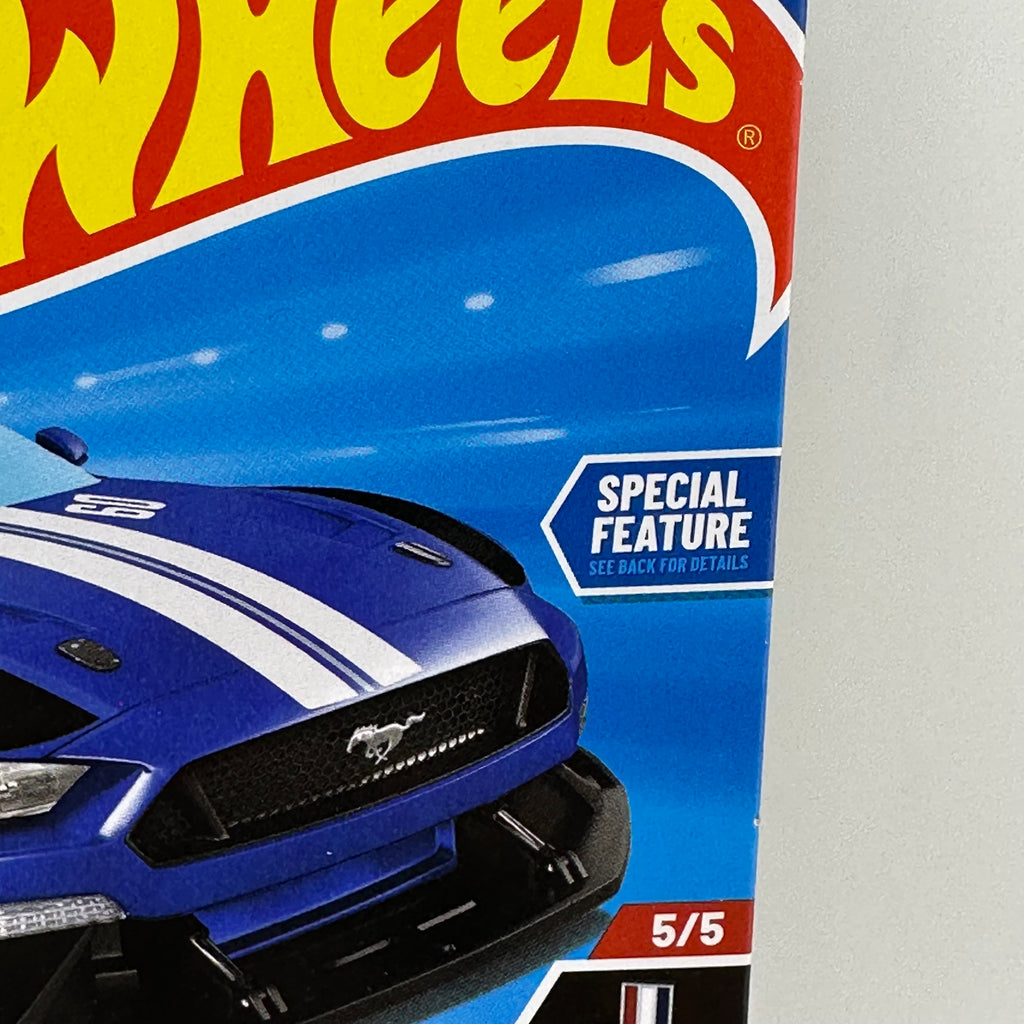 2018 Ford Mustang GT Custom Blue - 1:64 Hot Wheels