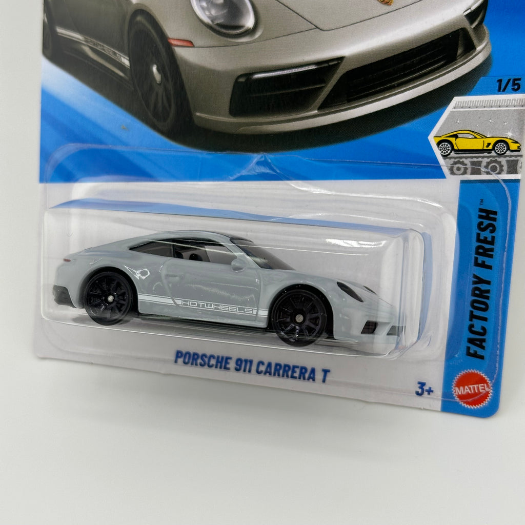 Porsche 911 Carrera T Light Gray - 1:64 Hot Wheels