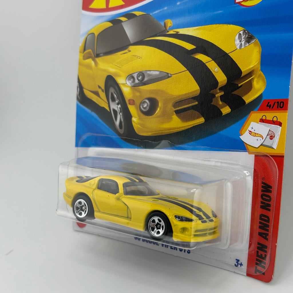 1996 Dodge Viper GTS Yellow - 1:64 Hot Wheels