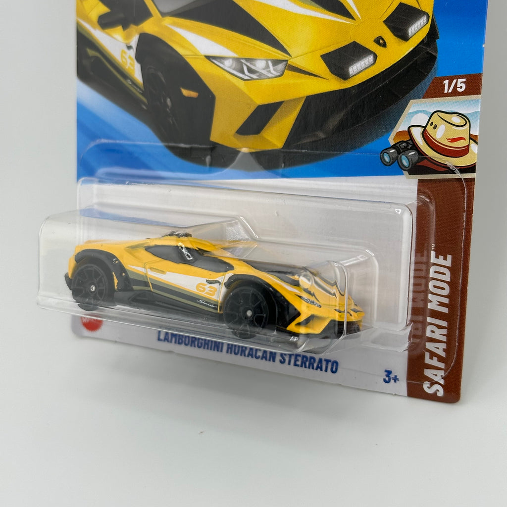 Lamborghini Huracan Sterrato Yellow - 1:64 Hot Wheels