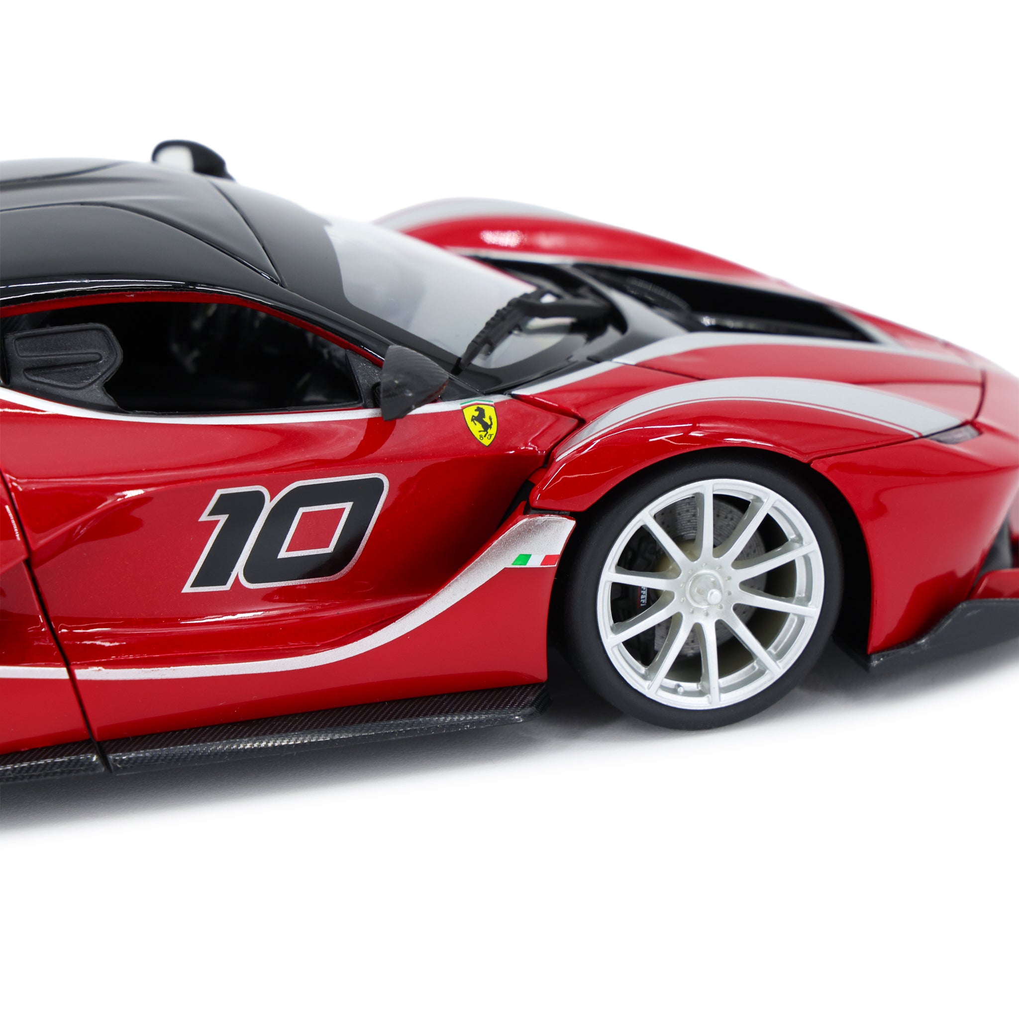 Ferrari FXX K 1/18 Diecast Model - Rosso Corsa Red