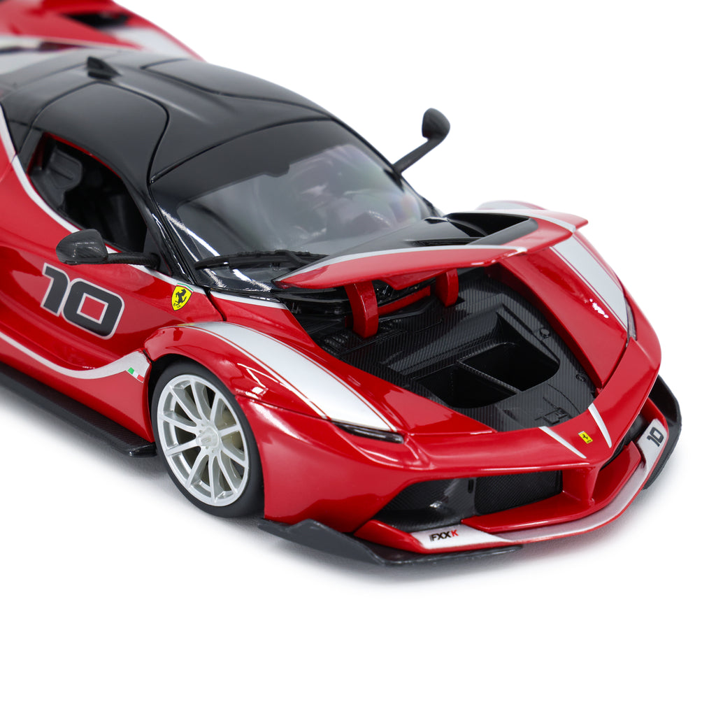 Ferrari FXX K 1/18 Diecast Model - Rosso Corsa Red